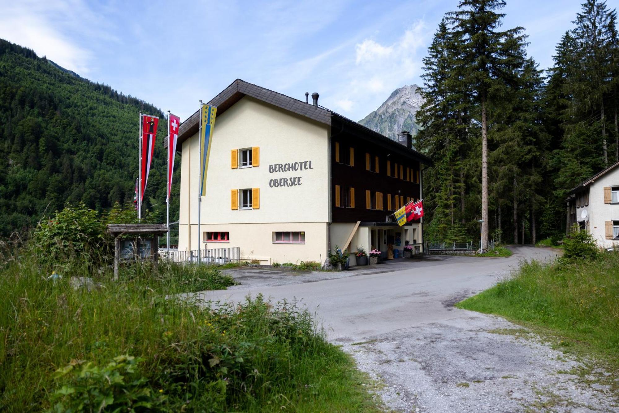 Berghotel Obersee Нефельс Экстерьер фото
